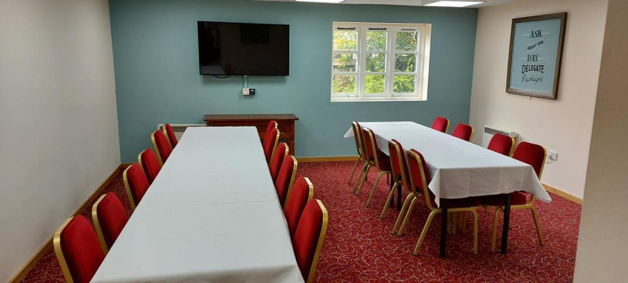 Meadow Farm Redditch By Marstons Inns Экстерьер фото