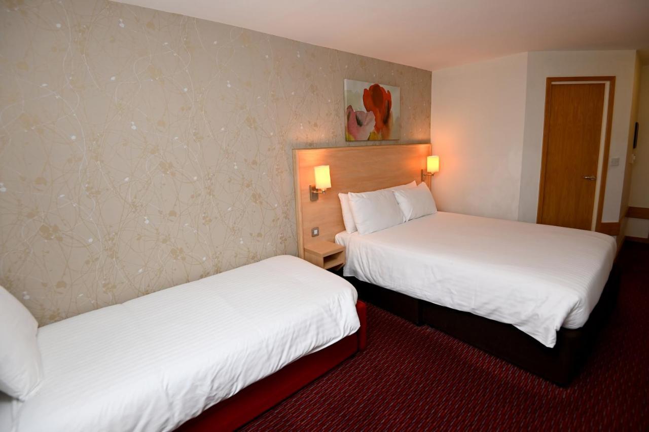 Meadow Farm Redditch By Marstons Inns Экстерьер фото