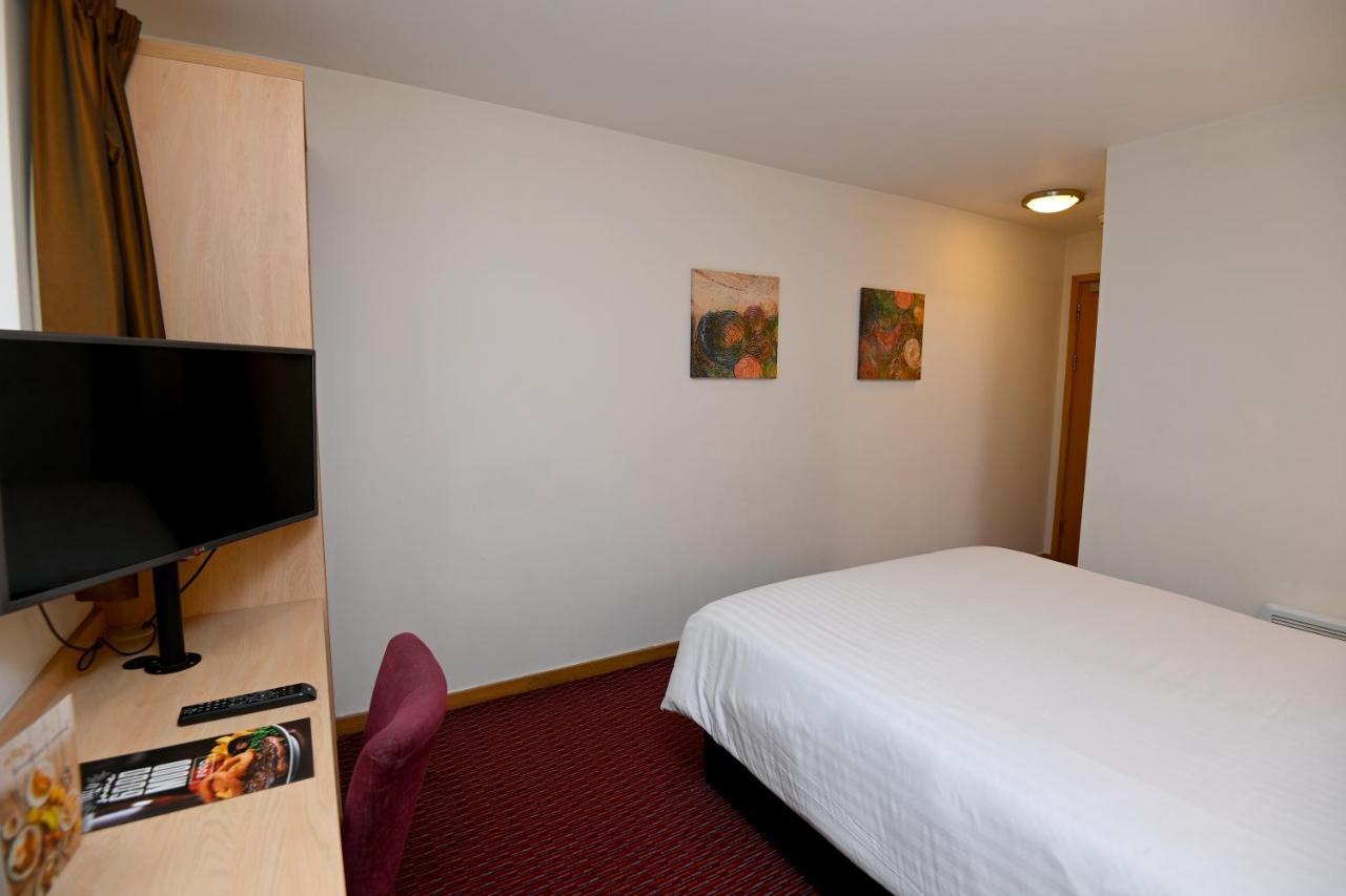 Meadow Farm Redditch By Marstons Inns Экстерьер фото